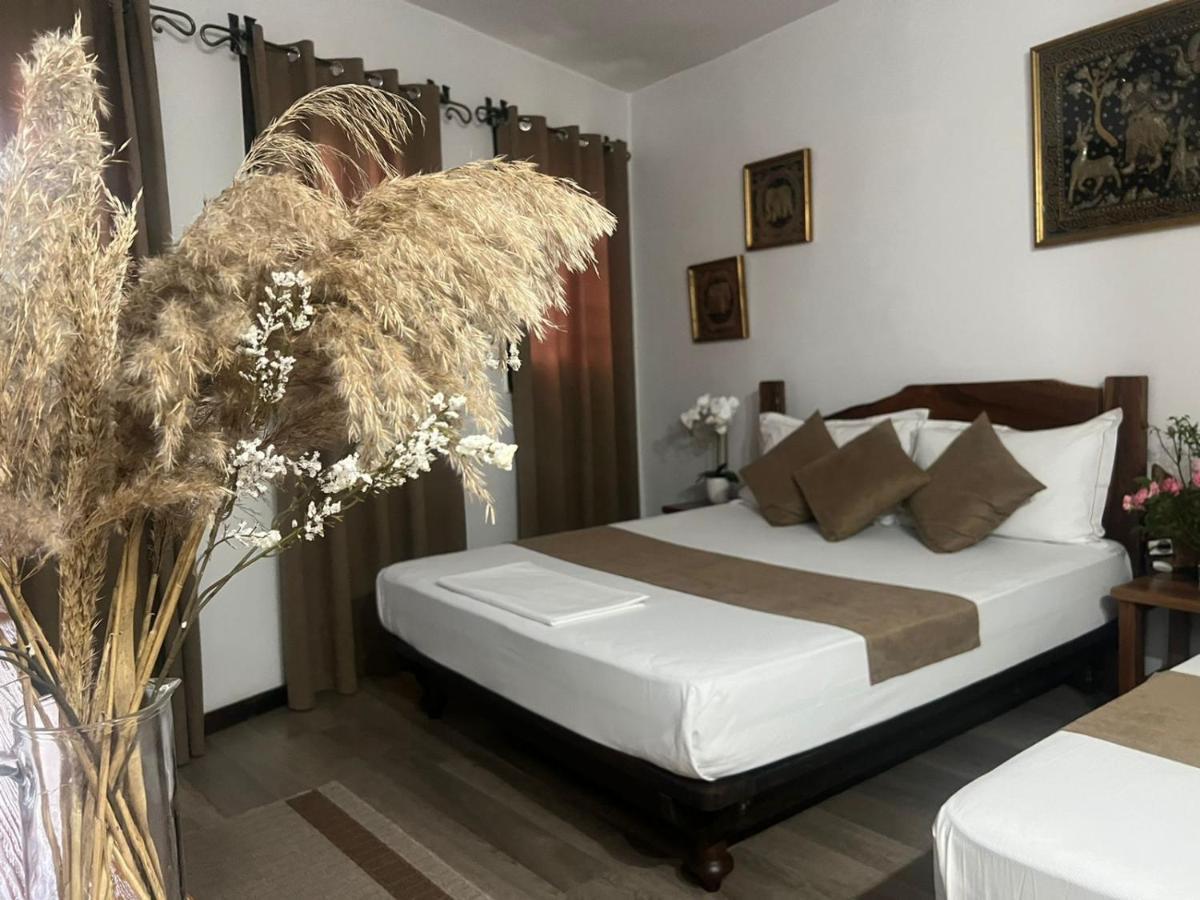 Hotel Omer Berat Exterior foto