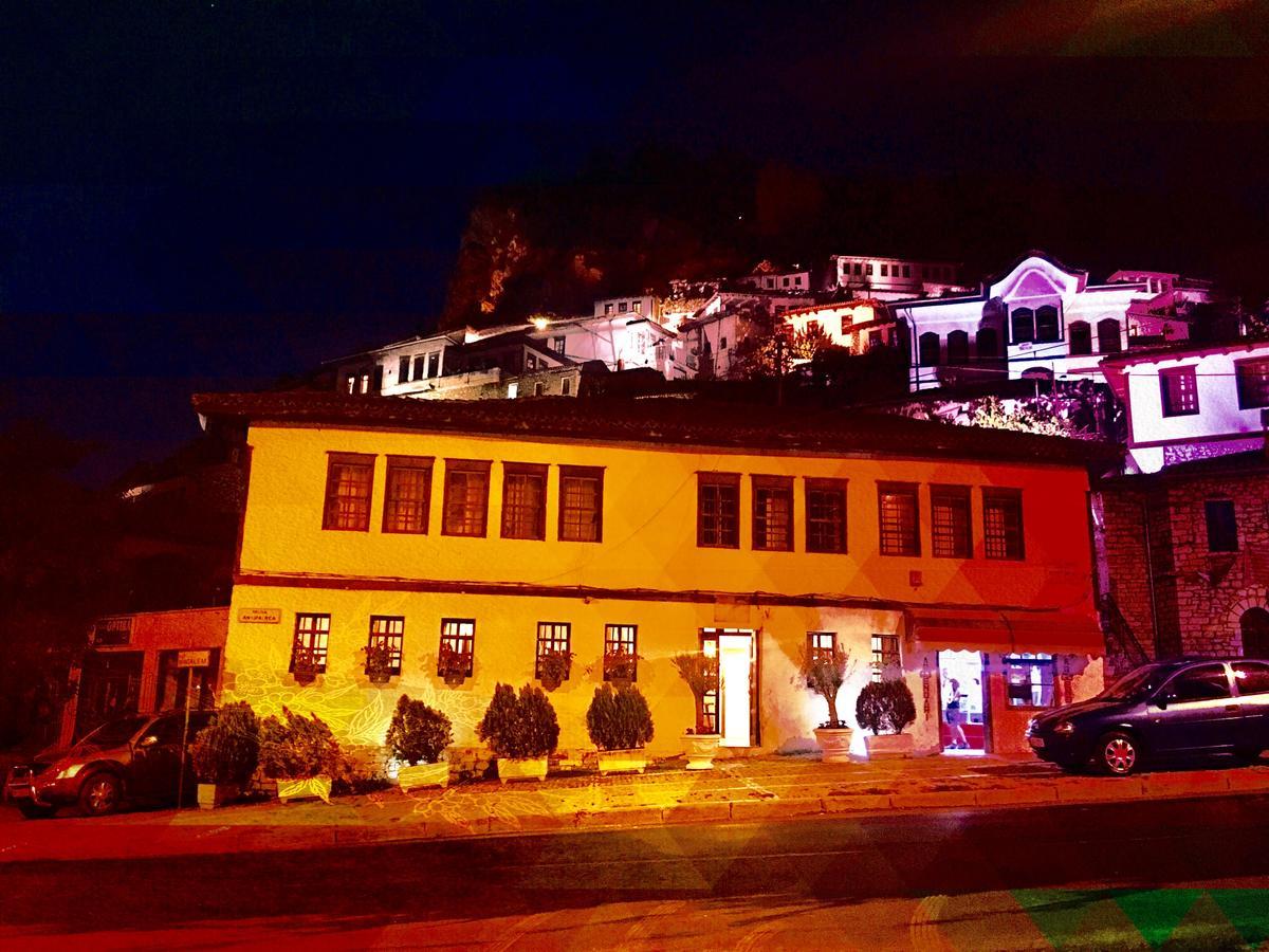 Hotel Omer Berat Exterior foto