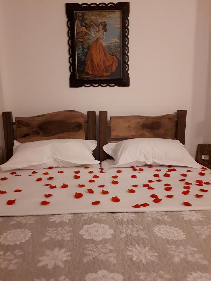 Hotel Omer Berat Exterior foto